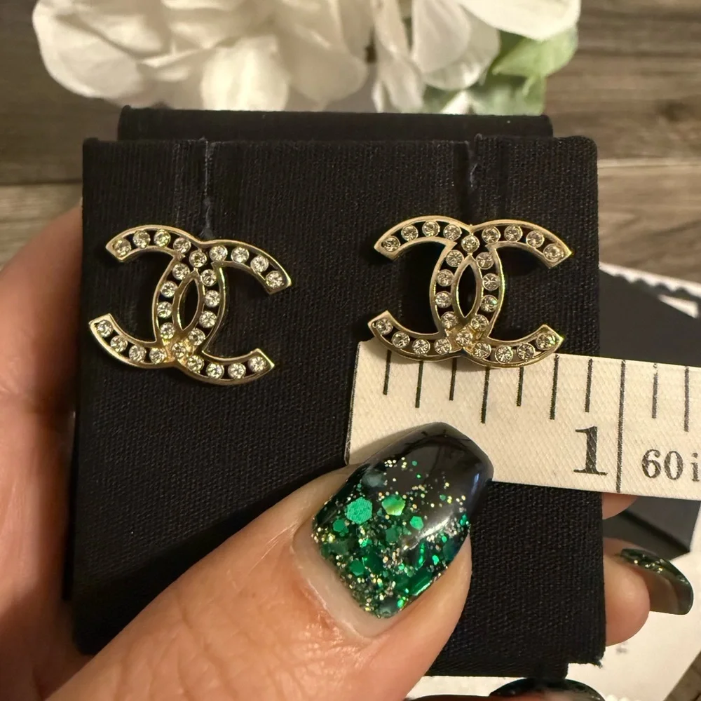 Chanel Gold CC Crystal Stud Earrings - Picture 4 of 10